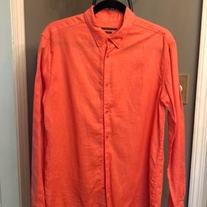 Eli’s Tahari men’s peach linen long sleeved shirt